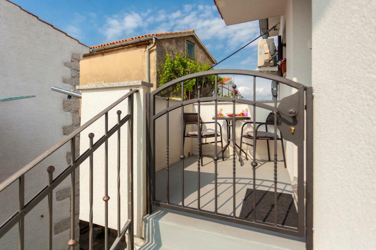 Apartment Nonna 克尔克 外观 照片
